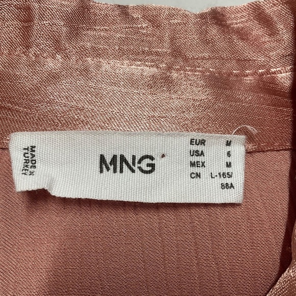 MANGO 100% Viscose Satiny Cropped Batwing Long Sleeve Button Front Blouse Sz 6 - Picture 6 of 9